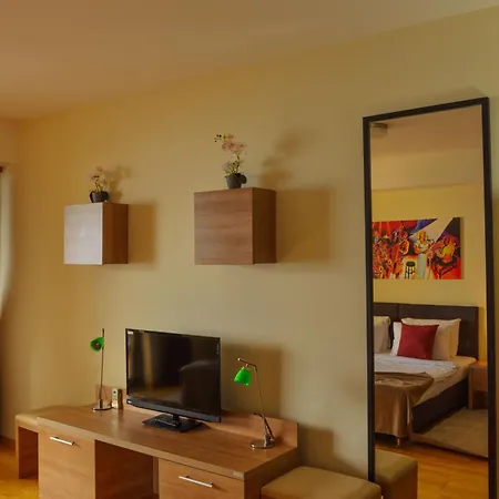 Apartament Park M *